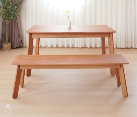 โต๊ะทานข้าวไม้ยางพาราแท้ 4 ที่นั่ง MAAI DESIGN  รุ่น DEZATO TABLE M 150 CM สีโอ๊ค
